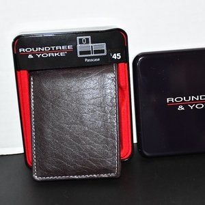 Roundtree & Yorke England Passcase Fold Leather Wallet in Brown #S15LR520 NWT
